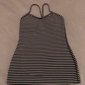 Lululemon black and white tank